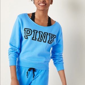 💗VS PINK SKYLINE BLUE & BLACK LOGO OPEN NECK CREW